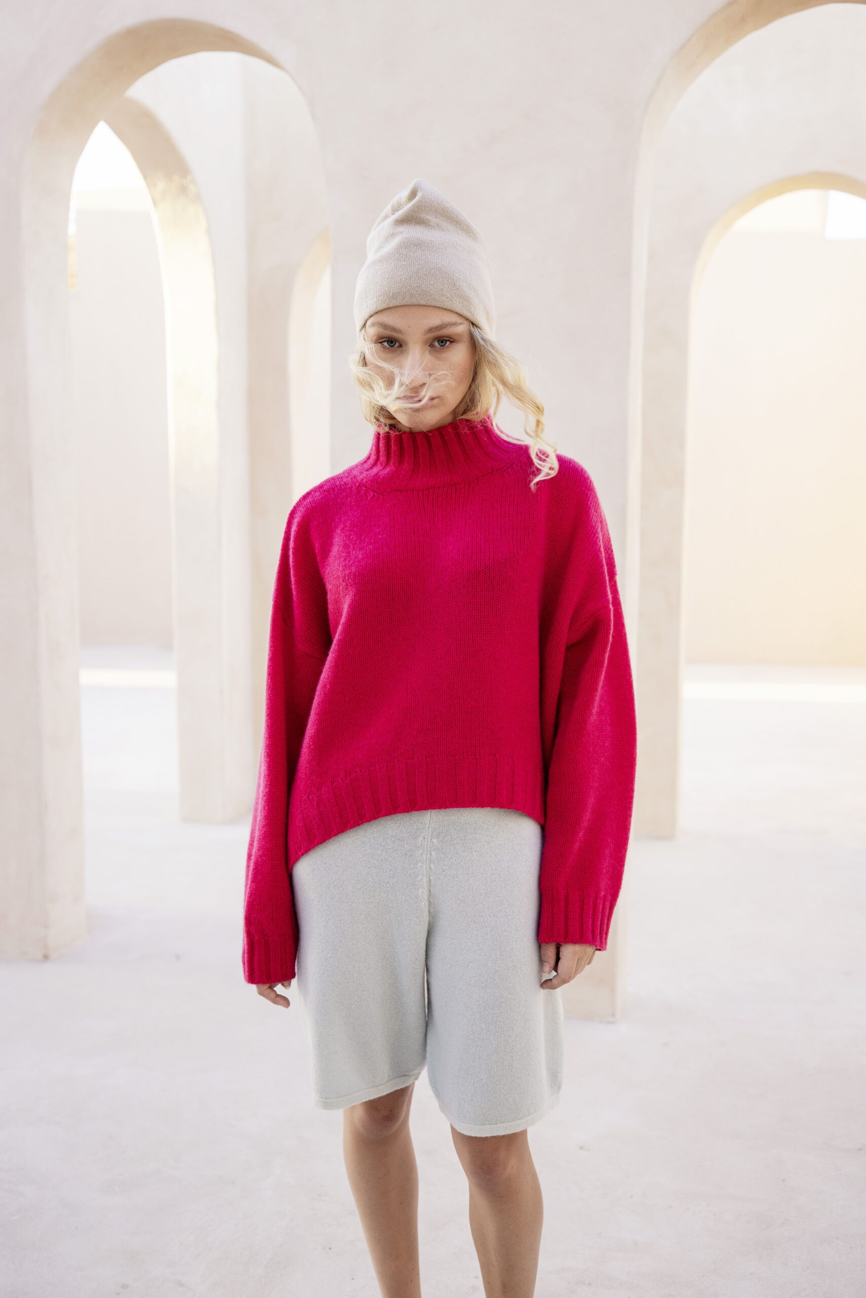 MalaSweater_DamianHat-min