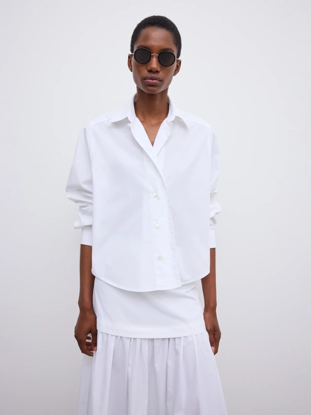 2400_33616d7581-dagmar_ss26_261f301_cropped-shirt_001-white_04-original