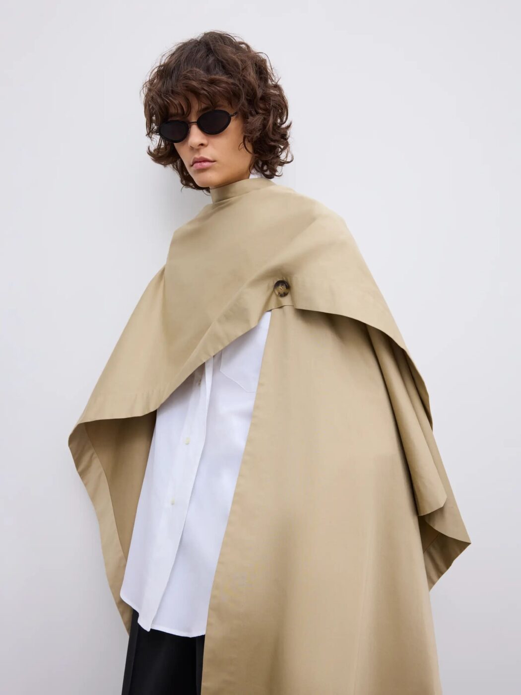 2481_7e177c5b6b-ss26_261f900_trench_poncho_815_light_beige_05-original