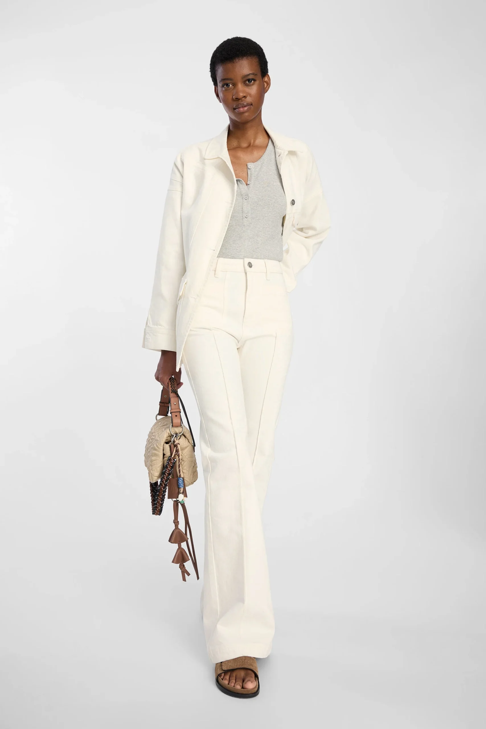 261_1433_26103_76_W3_29c8bba8-51f1-42b9-8daa-6ef4d6b5624f