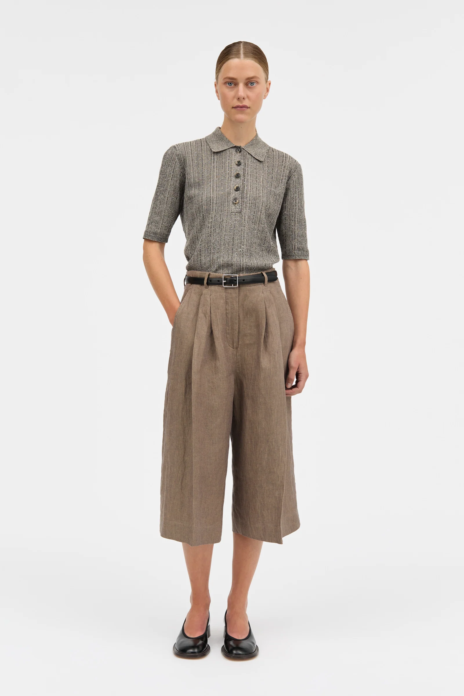 PENNIE_LINEN_HEMP-Shorts-26-2-189-3653-WOOD_1600x