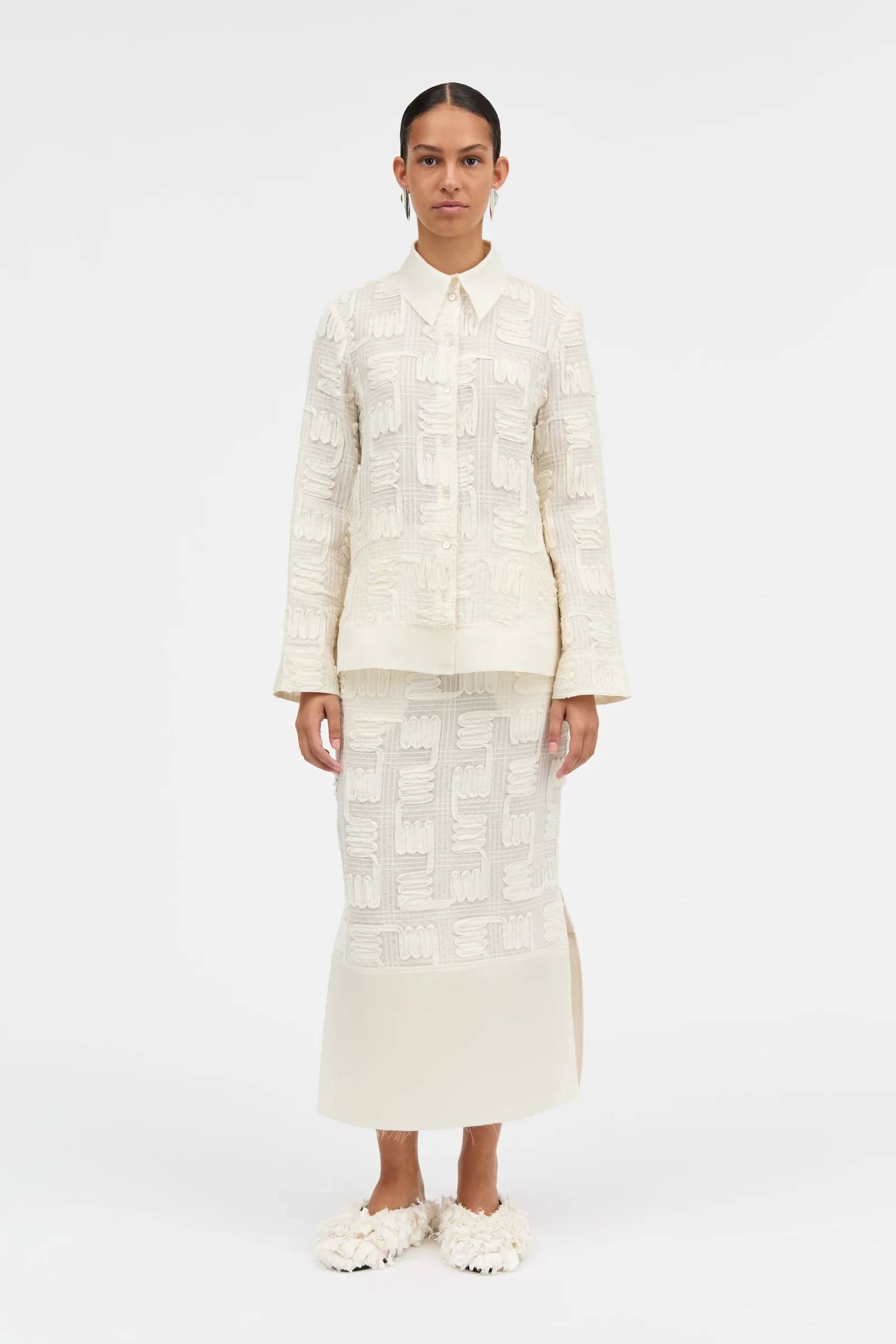 SAKO_RAMIE-Shirts-26-2-201-3953-IVORY_1600x