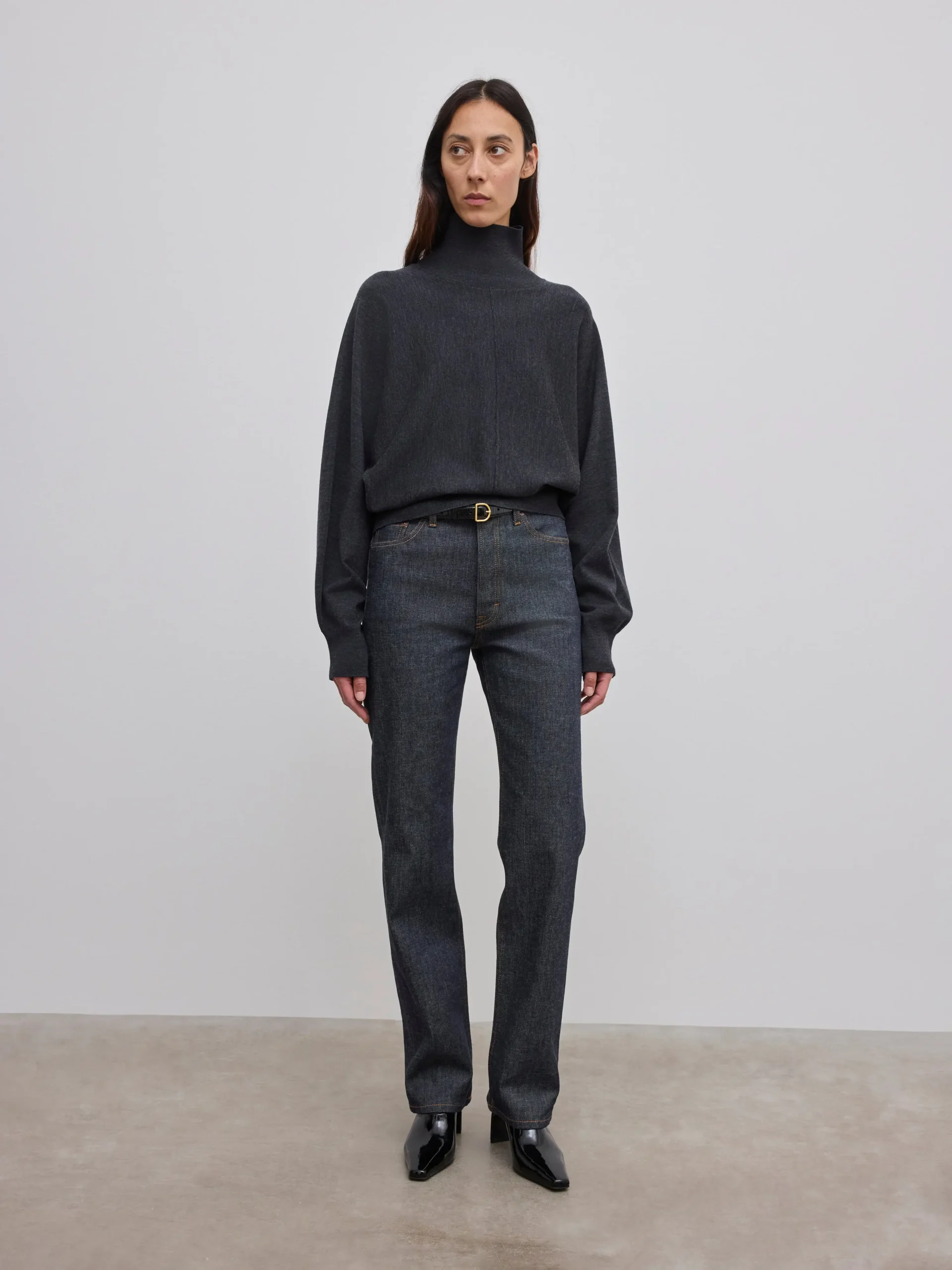 2791_adfc7b3111-dagmar__aw26_264f400_merino-turtleneck_948-antracite-grey_01-original